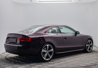 Подержанный автомобиль Audi A5 Coupe 2014 года (5 фото)