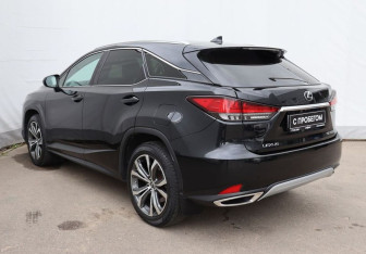 Подержанный автомобиль Lexus RX 2020 года (6 фото)
