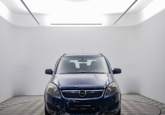 Подержанный автомобиль Opel Zafira Compactvan 2011 года (2 фото)