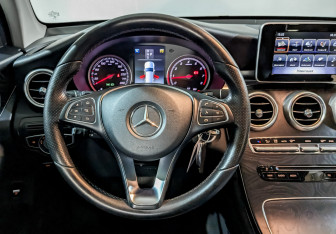 Подержанный автомобиль Mercedes-Benz GLC Coupe 2017 года (22 фото)