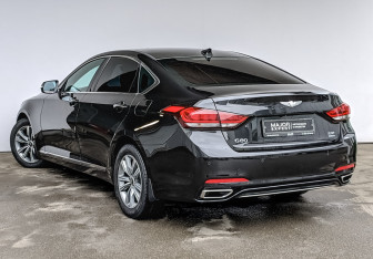 Подержанный автомобиль Genesis G80 2019 года (7 фото)
