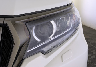 Подержанный автомобиль Toyota Land Cruiser Prado 2021 года (11 фото)