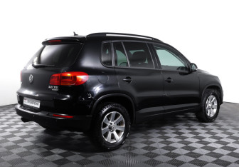 Подержанный автомобиль Volkswagen Tiguan 2011 года (5 фото)