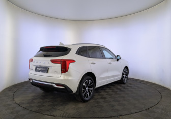 Подержанный автомобиль Haval Jolion 2022 года (5 фото)