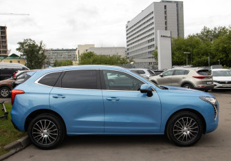 Подержанный автомобиль Haval Jolion 2023 года (3 фото)