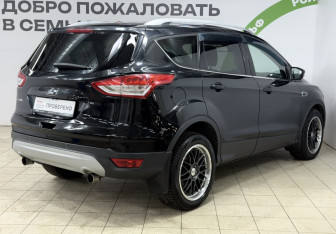 Подержанный автомобиль Ford Kuga 2013 года (4 фото)