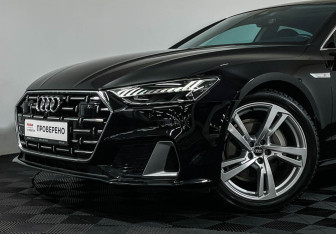 Подержанный автомобиль Audi A7 2023 года (25 фото)