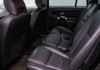 Подержанный автомобиль Volvo XC90 2010 года (11 фото)