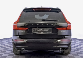 Подержанный автомобиль Volvo XC60 2020 года (6 фото)
