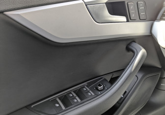 Подержанный автомобиль Audi A4 Sedan 2020 года (24 фото)