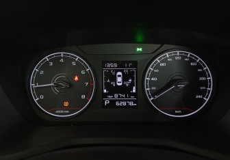 Подержанный автомобиль Geely Emgrand 2024 года (13 фото)