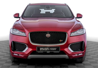 Подержанный автомобиль Jaguar F-Pace 2016 года (2 фото)