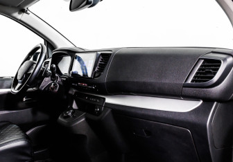 Подержанный автомобиль Citroen SpaceTourer 2020 года (9 фото)