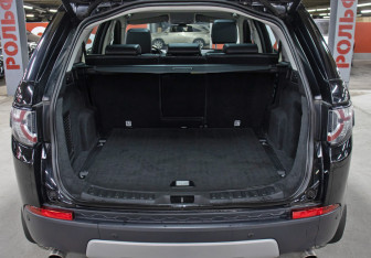 Подержанный автомобиль Land Rover Discovery Sport 2018 года (10 фото)