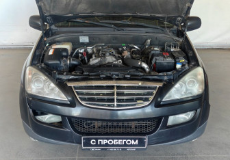 Подержанный автомобиль SsangYong Kyron 2011 года (17 фото)