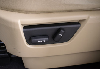 Подержанный автомобиль Land Rover Freelander 2011 года (15 фото)