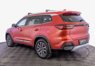 Подержанный автомобиль Chery Tiggo 8 2021 года (7 фото)