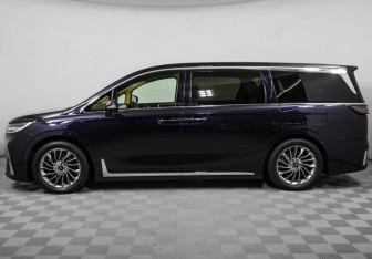 Подержанный автомобиль Voyah Dream 2023 года (8 фото)