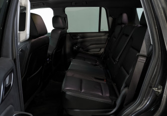 Подержанный автомобиль Chevrolet Tahoe 2016 года (17 фото)