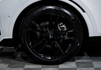 Подержанный автомобиль Voyah Free 2025 года (14 фото)