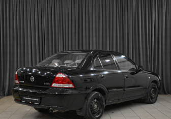 Подержанный автомобиль Nissan Almera Classic 2006 года (4 фото)