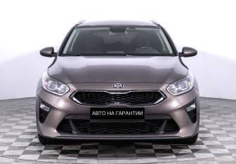 Подержанный автомобиль Kia Ceed Hatchback 2019 года (2 фото)