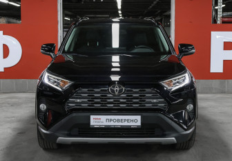 Подержанный автомобиль Toyota RAV4 2021 года (2 фото)