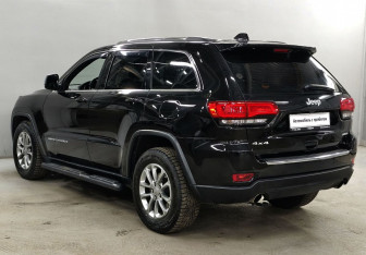 Подержанный автомобиль Jeep Grand Cherokee 2014 года (7 фото)