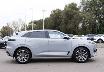 Подержанный автомобиль Changan UNI-K 2024 года (4 фото)