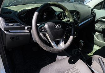 Подержанный автомобиль LADA (ВАЗ) Vesta Wagon 2019 года (10 фото)