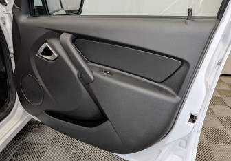 Подержанный автомобиль LADA (ВАЗ) Granta Sedan 2023 года (23 фото)