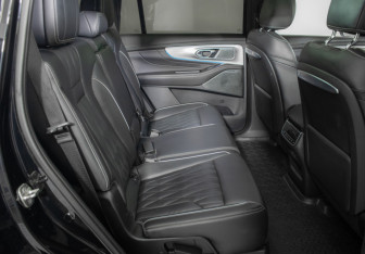 Подержанный автомобиль GAC GS8 2023 года (10 фото)