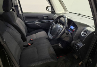 Подержанный автомобиль Nissan Dayz Roox 2016 года (9 фото)