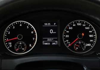 Подержанный автомобиль Volkswagen Tiguan 2013 года (16 фото)