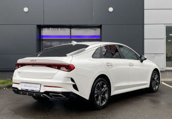 Подержанный автомобиль Kia K5 2022 года (5 фото)