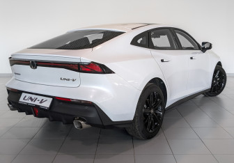 Новый Changan UNI-V 2025 (2 фото)