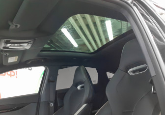 Подержанный автомобиль Changan UNI-V 2024 года (25 фото)