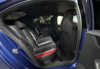 Подержанный автомобиль Skoda Rapid Liftback 2018 года (11 фото)