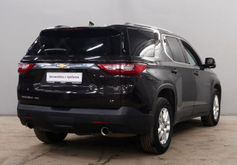 Подержанный автомобиль Chevrolet Traverse 2018 года (8 фото)