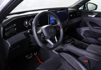 Подержанный автомобиль Volkswagen Tiguan 2024 года (15 фото)