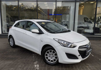 Подержанный автомобиль Hyundai i30 Hatchback 2013 года (3 фото)