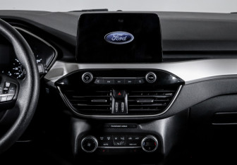 Подержанный автомобиль Ford Escape 2020 года (13 фото)