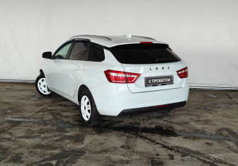 Подержанный автомобиль LADA (ВАЗ) Vesta Wagon 2018 года (4 фото)