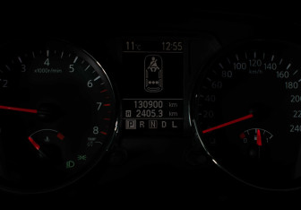 Подержанный автомобиль Nissan Qashqai 2012 года (14 фото)