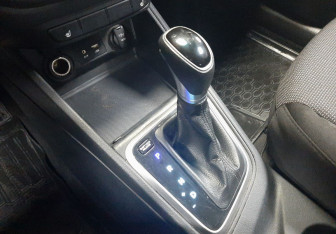 Подержанный автомобиль Hyundai Solaris Sedan 2017 года (15 фото)