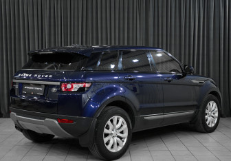 Подержанный автомобиль Land Rover Range Rover Evoque 2015 года (3 фото)