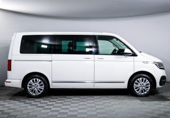 Подержанный автомобиль Volkswagen Multivan 2020 года (4 фото)