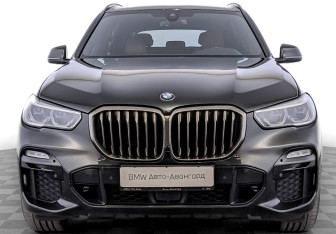 Подержанный автомобиль BMW X5 2020 года (2 фото)