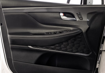 Подержанный автомобиль Hyundai Santa Fe 2022 года (19 фото)