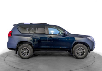 Подержанный автомобиль Toyota Land Cruiser Prado 2018 года (4 фото)